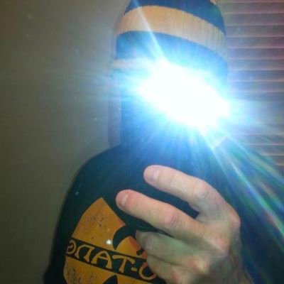 randomover2's profile picture. Made from real cheese. Not intended for use as a dental drill. I also do snack reviews because 20 bucks is 20 bucks. It's actually like tree fitty but whatever.