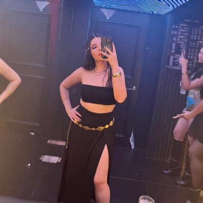 Vaniaaarias's profile picture. 🧚‍♀️