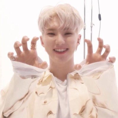 SCAREDHUGHES's profile picture. Pr manager for the Hughes brothers, yes I’m the girl with the Quinn Hughes flag #canucks #njdevils lover of kpop and svt she/her