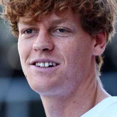 WinPronos8's profile picture. FOOT ET TENNIS À BALLEEEE💙