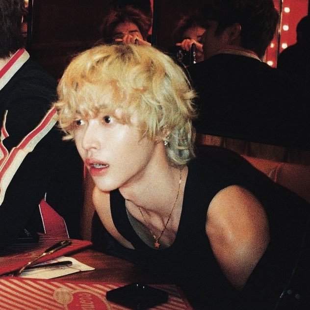 notgbumpsk's profile picture. Comentando one piece y dándole rt a zosan y la batifamilia obvio