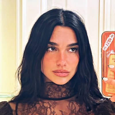 umbrella3ella's profile picture. 