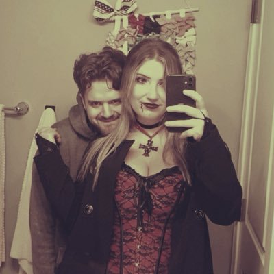 samspookd's profile picture. awkward ghost gurl 🖤 31525