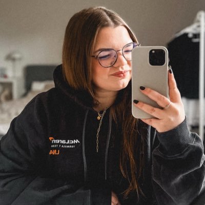 alinaxcv's profile picture. enjoy life, be kind I 🏎️ 4 81 55 16 I concerts I travel I HS 🪩