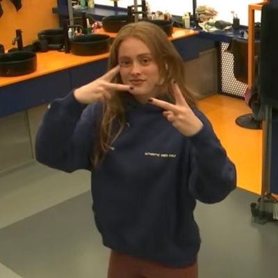 nuria75009147's profile picture. contemplo, analizo y comento me da igual lo que sea