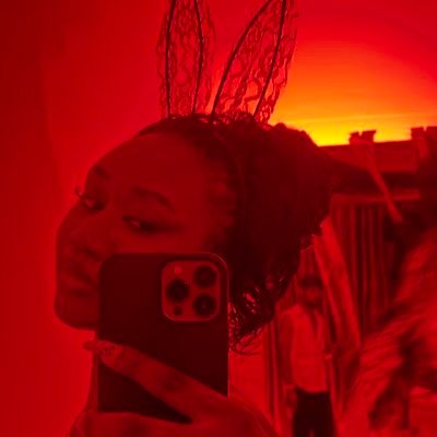 Heynicole__'s profile picture. Sekkle Down OUT now! https://t.co/mgqdbm97QK