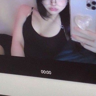 criembrulee's profile picture. ytta. gk trlalu ramah