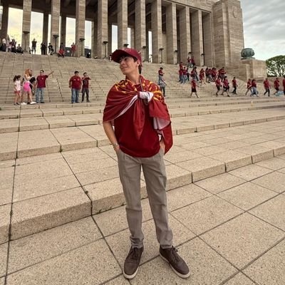 Pitbultok's profile picture. Afiliado y troll de La Libertad Avanza. Detesto a todos los kukas y a cualquier villero mantenido.