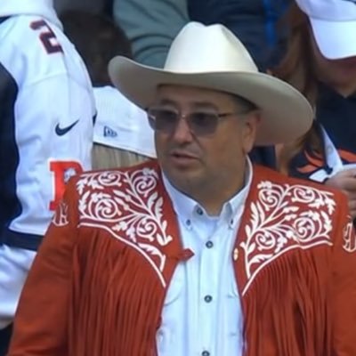 gabotamayo's profile picture. Proud father, in pursuit of happiness, not a fry guy, likes pancakes with lots of butter and no syrup, tweets in two languages making sense in none.