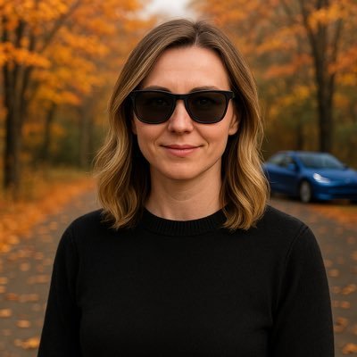 BitzLolo's profile picture. 🏓 Pickleball addict ⚡ Tesla fangirl | Running on coffee, clean energy & good vibes. Tesla Referral: https://t.co/9KuNBP0BwU