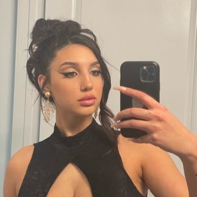 Taylor907174044's profile picture. 👻🍆😈🍑🎃