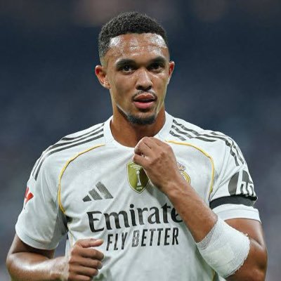 Kohlistiano's profile picture. 📍London | Cristiano • Real Madrid • Virat Kohli