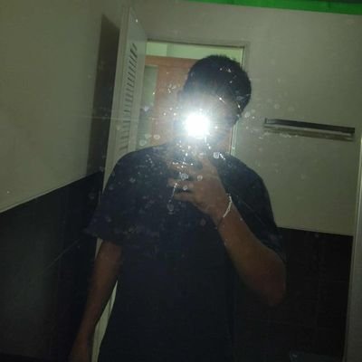 saky15692477851's profile picture. 