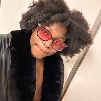 mrsprettyprobs's profile picture. longliveTheMadQueen 😈👑@itsdabliss