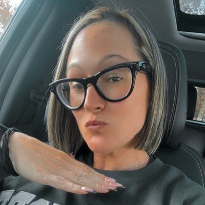 KieyesiaJ1980's profile picture. 