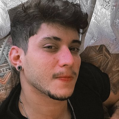 mattkstr's profile picture. la liberté.