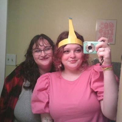 sophbutsecrst's profile picture. 🎄🎁⭐️💚❤️🎄🎁