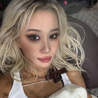 dayoungb9t's profile picture. ⠀— hello kitty loves dear daniel ！≽^• ˕ • ྀི≼