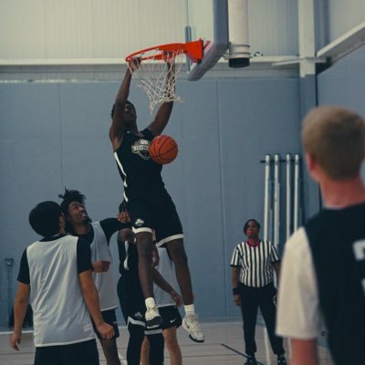 JohnsonKad51298's profile picture. 6,7 195 / SF / C’O 2026 / lamphere highschool basketball / Email - kadenj607@gmail.com - Phone - 313 - 312 - 3698