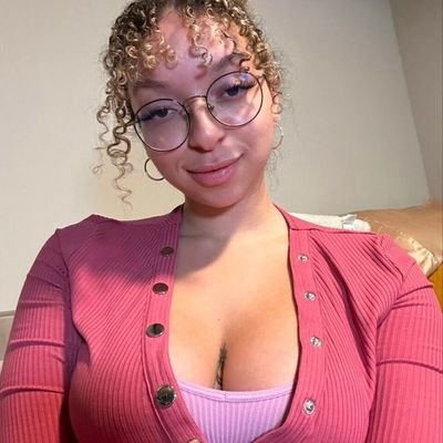 ZarianaJ5448's profile picture. loving, caring and trustworthy