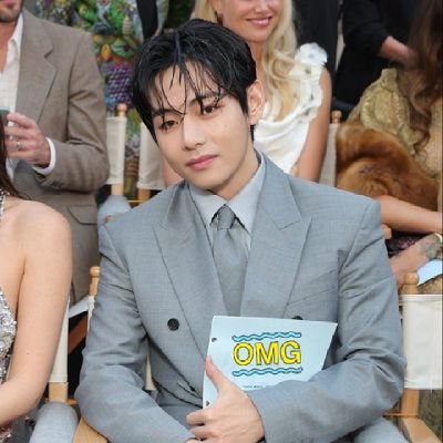 kirafernandez4's profile picture. El amor, la felicidad y el dolor  van de la mano🤟 de la música que hacen momentos inolvidable para quienes la escuchan.💚❤💙💜🖤
               Colombia te amo