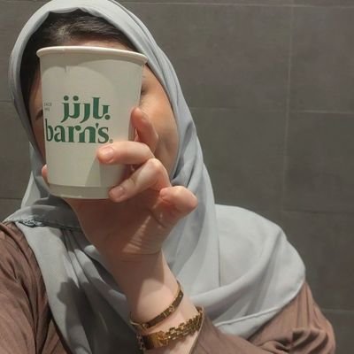 ra8llii's profile picture. بين عبق الورد ولذة القهوة ، هدوء ، ذهن يخلو من أي شيء 💆🏻رياضية🏋🏻‍♂️،متعددة لغات🌍 خريجة مسارات👩🏻‍🎓، مُنذ الطفولة ، الهلال حبي وولائي 💙