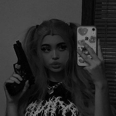 skyyvl's profile picture. 