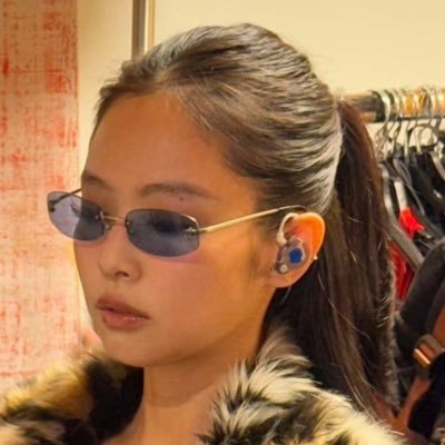 nanossauro's profile picture. 𝙟𝙪𝙨𝙩 𝙥𝙧𝙚𝙩𝙩𝙮 𝙜𝙞𝙧𝙡𝙨 𝙘𝙤𝙪𝙡𝙙 𝙡𝙤𝙫𝙚 𝙢𝙚.