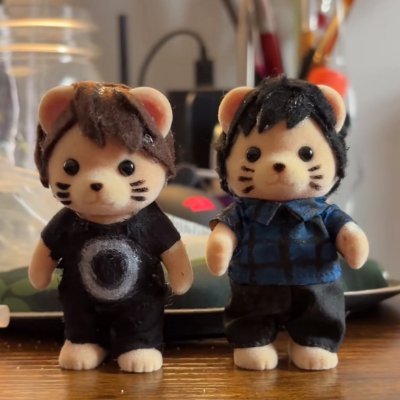 imthesillliest's profile picture. 16 𑣲
interests ; house md , harry potter , sherlock (the bbc show) , abott elementary , dan and phil , sinjin drowning , tyler the creator , p!atd , N.E.R.D