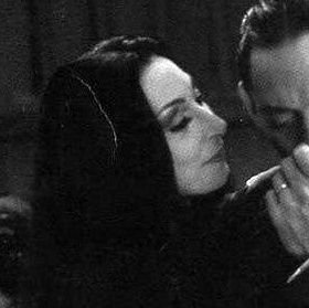 unleashtthebats's profile picture. m/w @eli_mustdie ♡︎ || embrace the void and have the courage to https://t.co/jCyhcDSPiI.⊹.𖦹