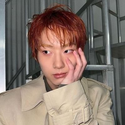 iiseeung's profile picture. físicamente en mi casa, mentalmente en la paternal un 27/10 a las 20hs