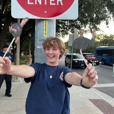 lwthopeurok's profile picture. met louis 07/09/23!!! (she/her 19) MFFL! percabeth and solangelo defender. 📖: 44/55