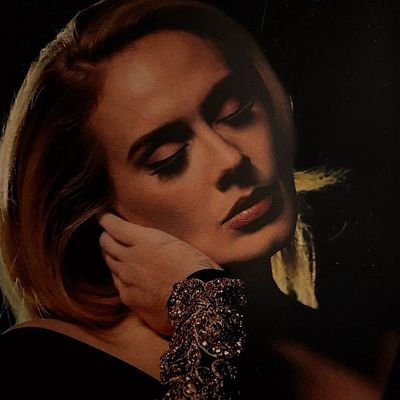 sxlvxtxrxx's profile picture. Daydreamer 🪐