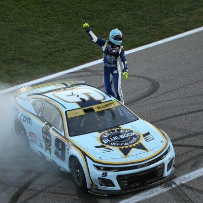 martyfl01387924's profile picture. 