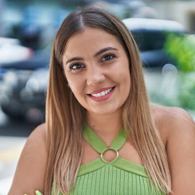 imeldasemiah's profile picture. I’ve been where you are: Tired, frustrated, stuck. Now I help people change that. 👇