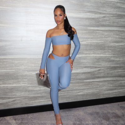 niseds's profile picture. 🇨🇻 | Capricorn