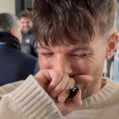 loumylover66's profile picture. „When you give so much but it’s not enough.
           When the highs too high and the lows too low,
when you love someone and they let you go.”🤍