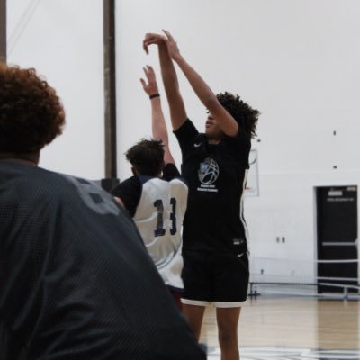 3Moxtion's profile picture. minico || 2028 || MVBC || Guard || 6’1 || 3.5 GPA