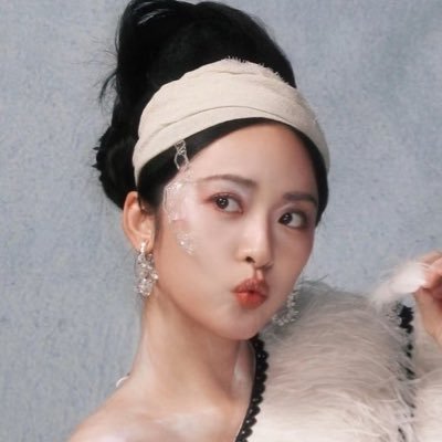 ffourmteor's profile picture. 