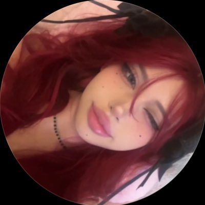 hollcwthqrn's profile picture. — 19, btw! || Callahan Kane’s wife ™