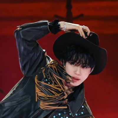 mnimonik_'s profile picture. 