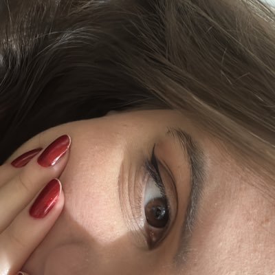 amawndr's profile picture. 