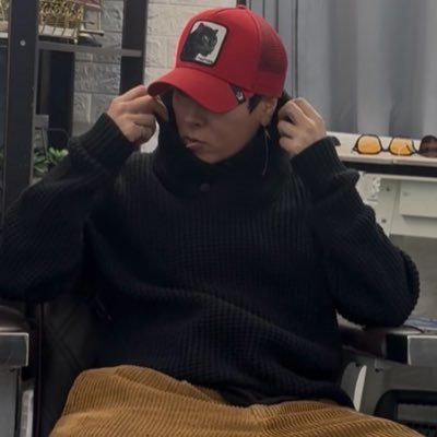 capa0715's profile picture. Licensed trader, hockey player, real estate broker, stick welder, chess lover & God worshipper. Cash is a position. No advice given. I used to be a cowboy..