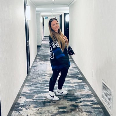 SammiiR19's profile picture. Newfie💕Leafs🏒 Jays ⚾️ Raptors🏀 Bills 🏈 F1🏎️💨