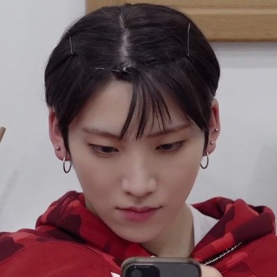 hiimawariiis's profile picture. @jjongum 🫶
17
he/him