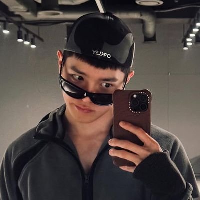 yomicil's profile picture. 