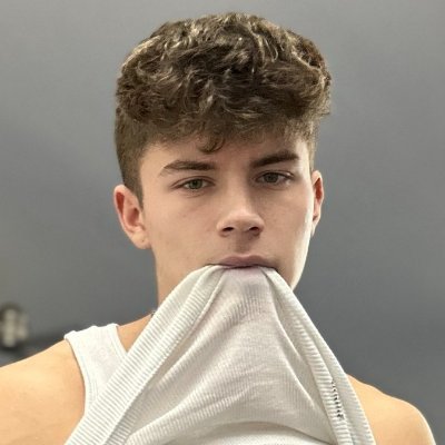 Rowen1970914's profile picture. LEWD RP
Ja1lBa1t
local trouble maker
taboo
Total Top