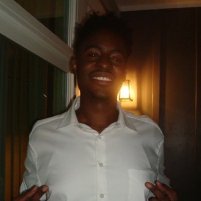 iebyweby's profile picture. probably listening to outside by calvin harris (feat. ellie goulding)