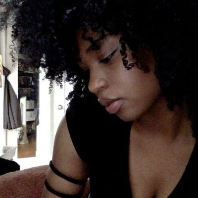 analities's profile picture. 