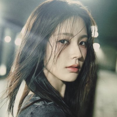 nuudle_zip's profile picture. i don’t give a fuck about love, cause we are i-dle, uh